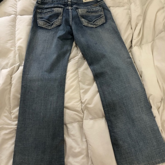 Jeans - Picture 2 of 4